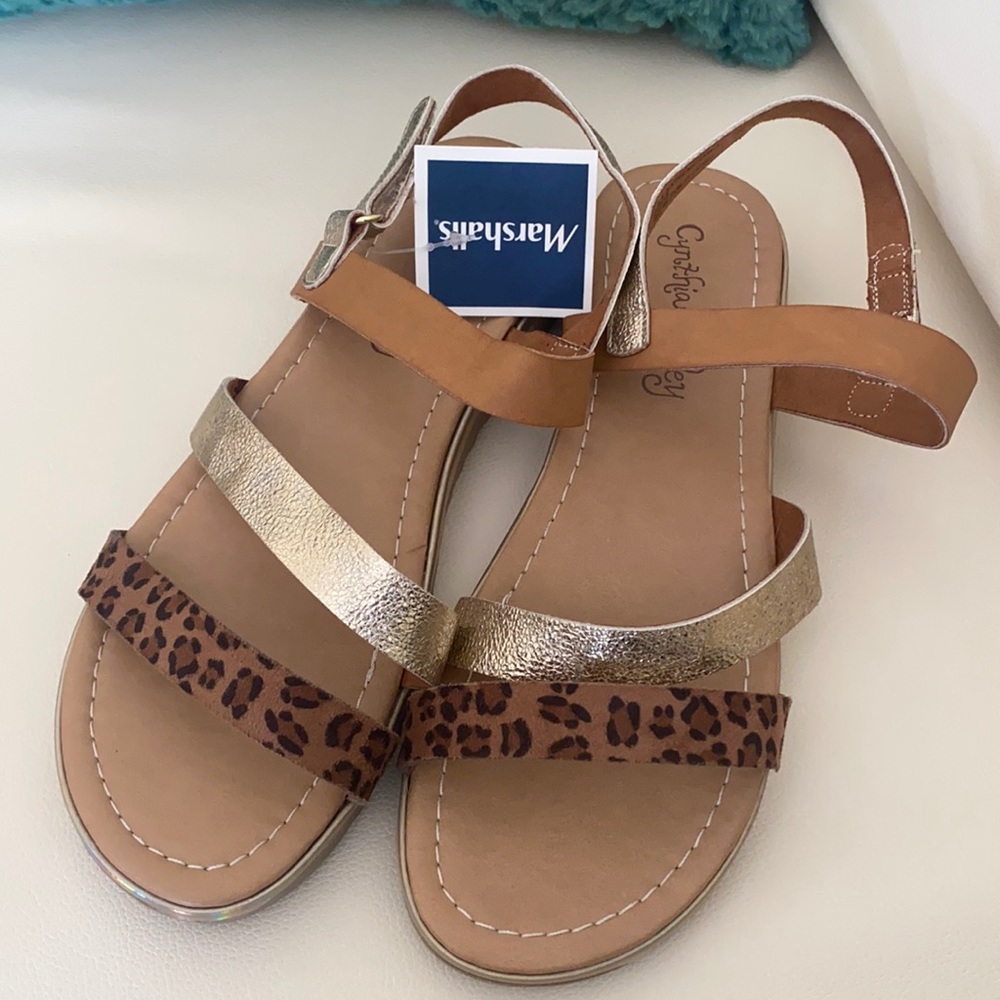 Gold and leopard sandal